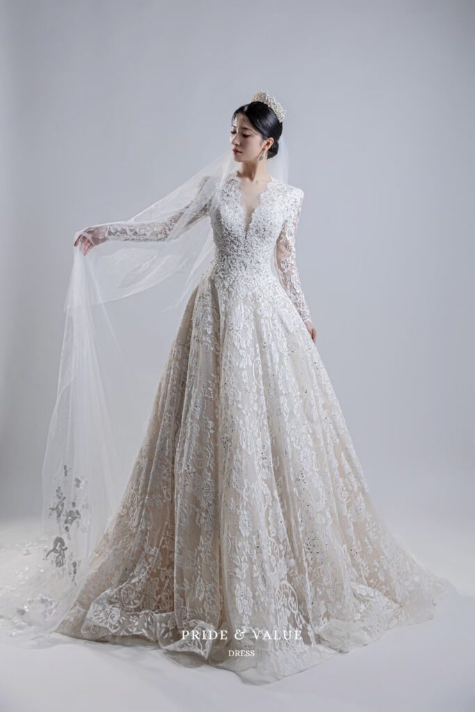 ロングスリーブドレス