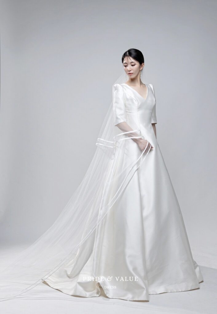 韓国シルクドレス