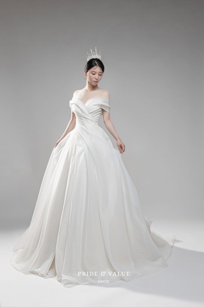 韓国ウェディングドレス