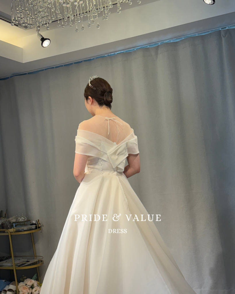 インポートドレス